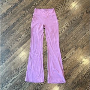 Lululemon size 6 groove flare pant/legging velvet dust